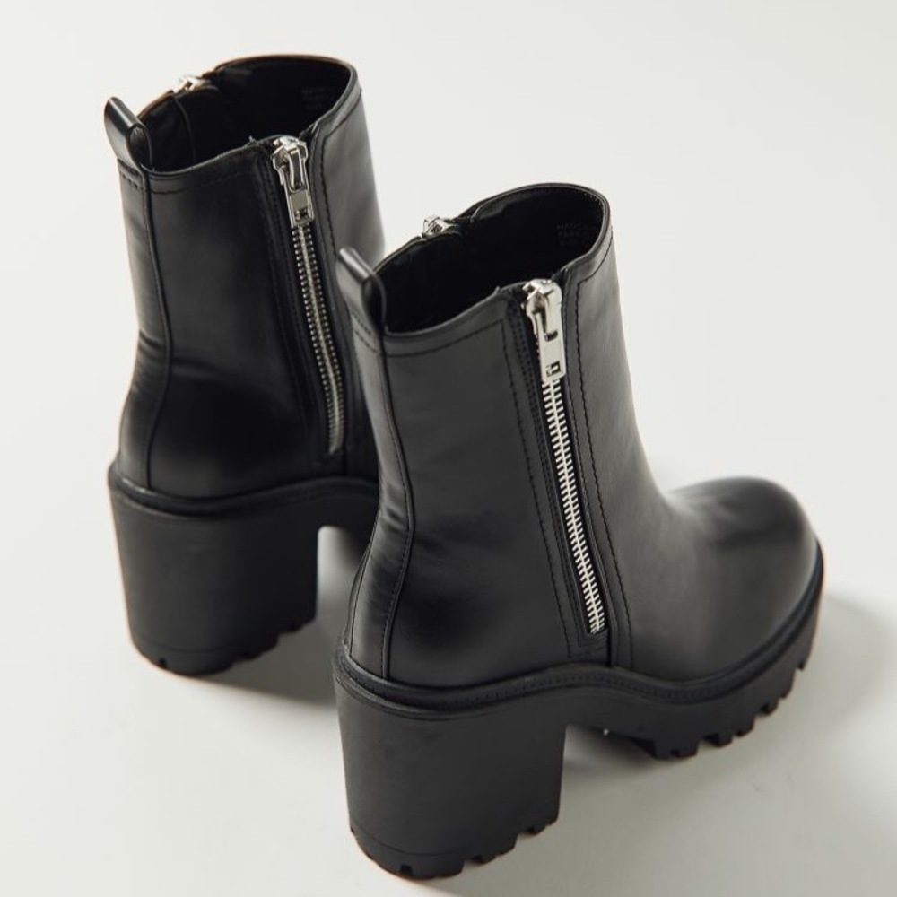 UO Zip Up Boot - Picture 5 of 9
